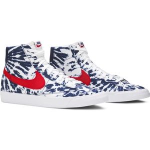 2020
Blazer Mid '77 Vintage 'Blue Tie-Dye'
